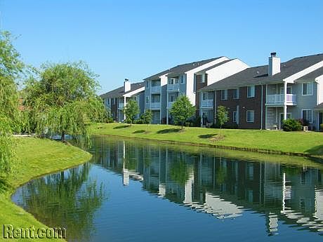 1st image of 5057 Huntington Cir