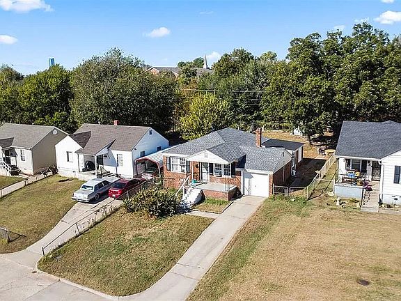 2nd image of 1313 Bellevidere Dr