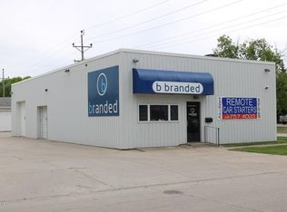 1323 8th Ave S, Grand Forks, ND 58201