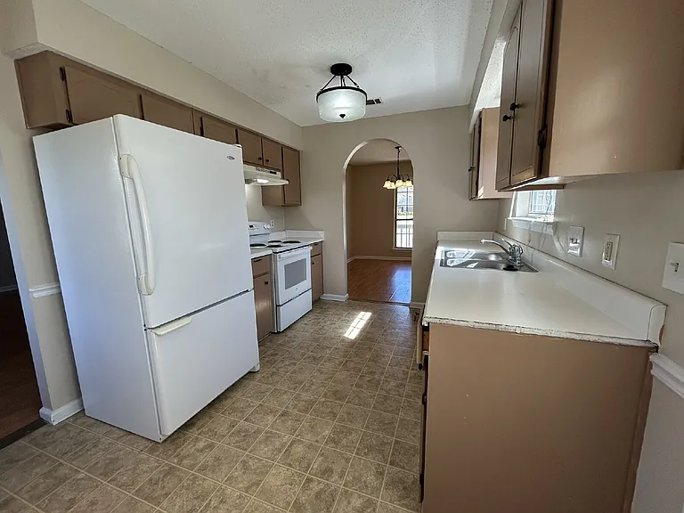 1559 Hedrick Ct — Photo 6