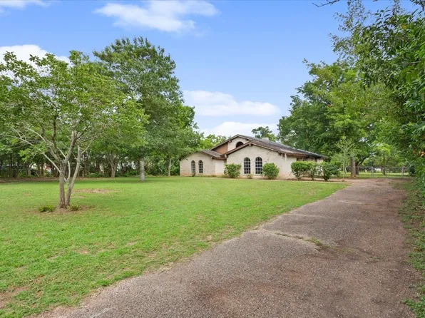 317 Chapman Rd, Hewitt, TX 76643