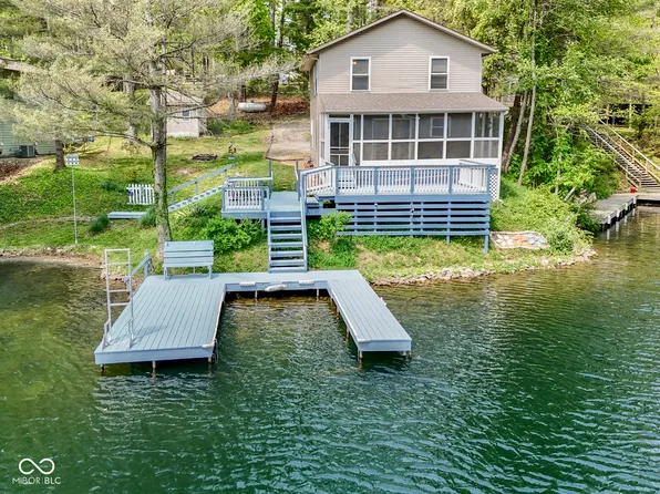 7807 Juniper Dr, Nineveh, IN 46164