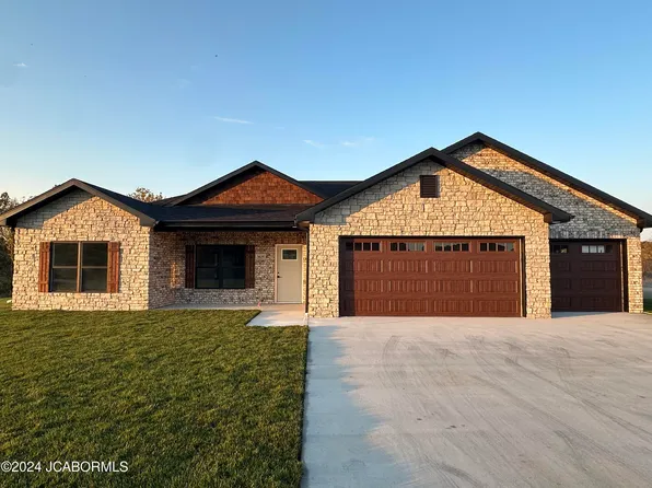 5639 Summerbrook Dr, Jefferson City, MO 65109