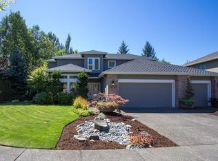 10724 SW Oriole Cir, Beaverton, OR 97007