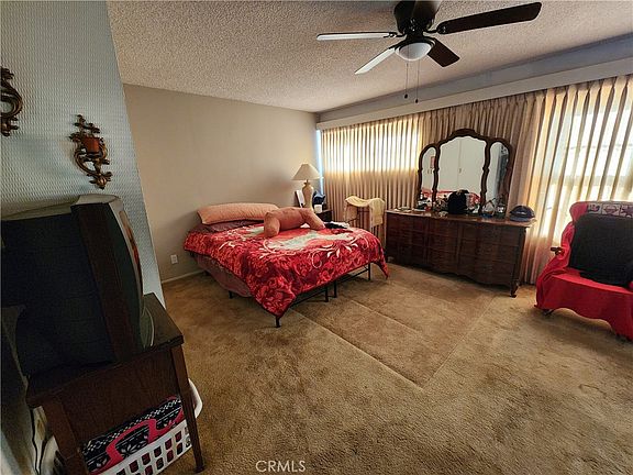 3rd image of 11922 Olive St