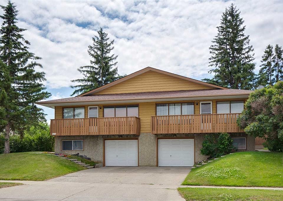 1st image of 6215 N Rundlehorn Dr NE