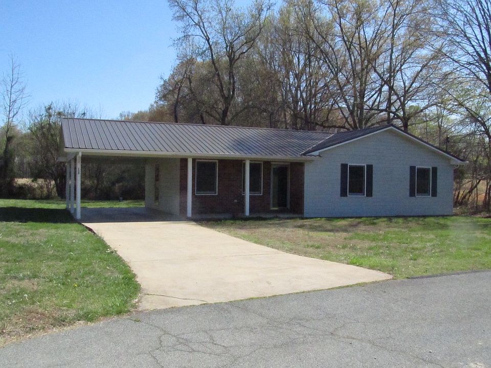 1st image of 125 Magnolia St