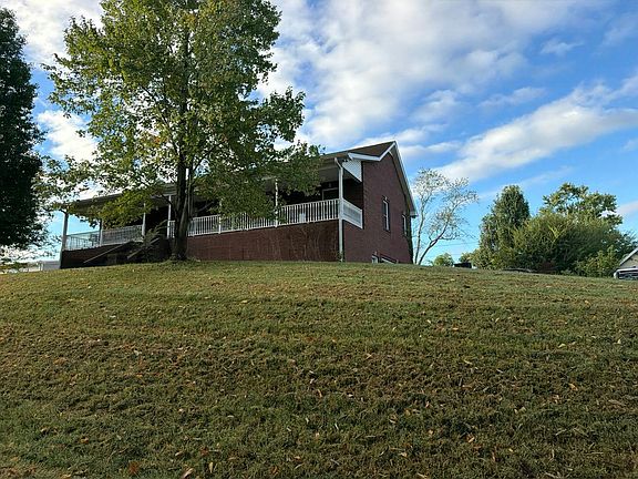 2nd image of 120 Wooten Ave
