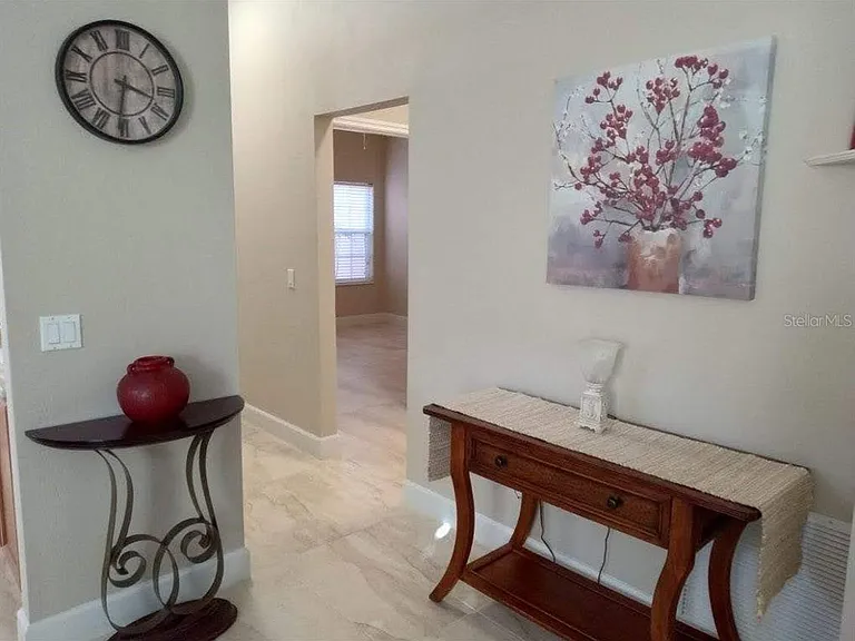 1181 Athlone Way — Photo 36