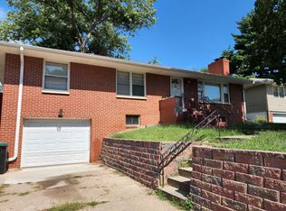 5726 Larimore Ave, Omaha, NE 68104