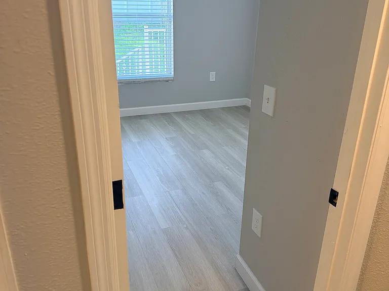 802 E North Bay St — Photo 12