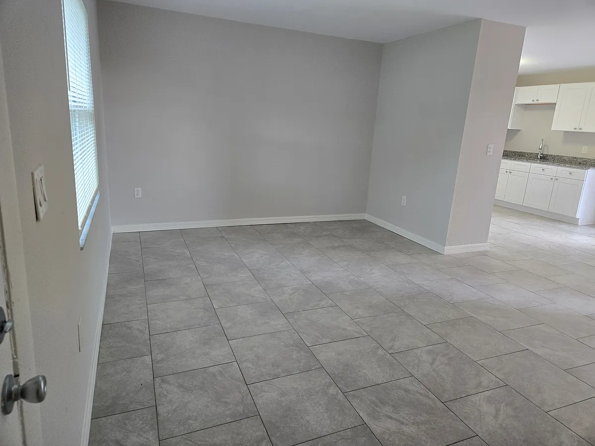 Building Photo - 1236 Melody Ln #1236