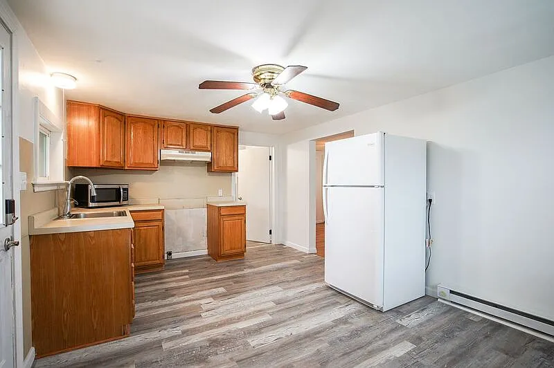 2 bed, 1.0 bath, 900 sqft, $1,650 — Photo 4