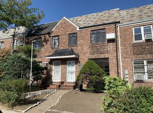 14905 61st Rd, Flushing, NY 11367