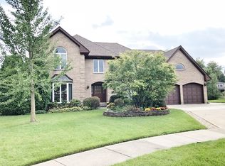 1217 E Brookwood Dr, Arlington Heights, IL