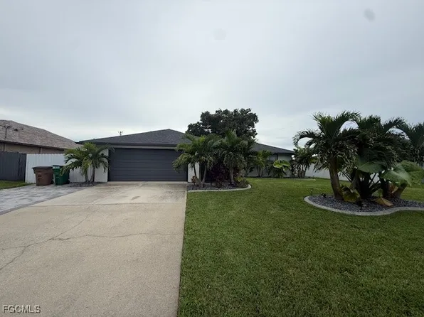711 SE 11th Ave, Cape Coral, FL 33990
