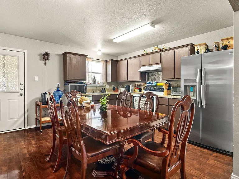 3901 Kevin Shaw Dr — Photo 7
