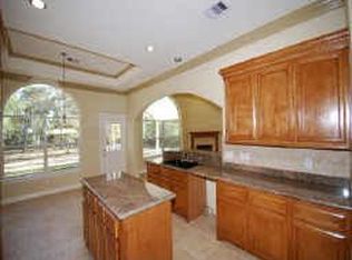 499 Royal Navigator Rd, Montgomery, TX 77316