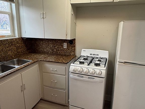 2nd image of 3133 Jefferson Ave #1