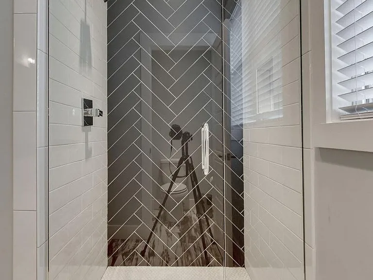 4608B Michigan Ave — Photo 20