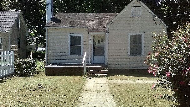1st image of 305 Lawrence St