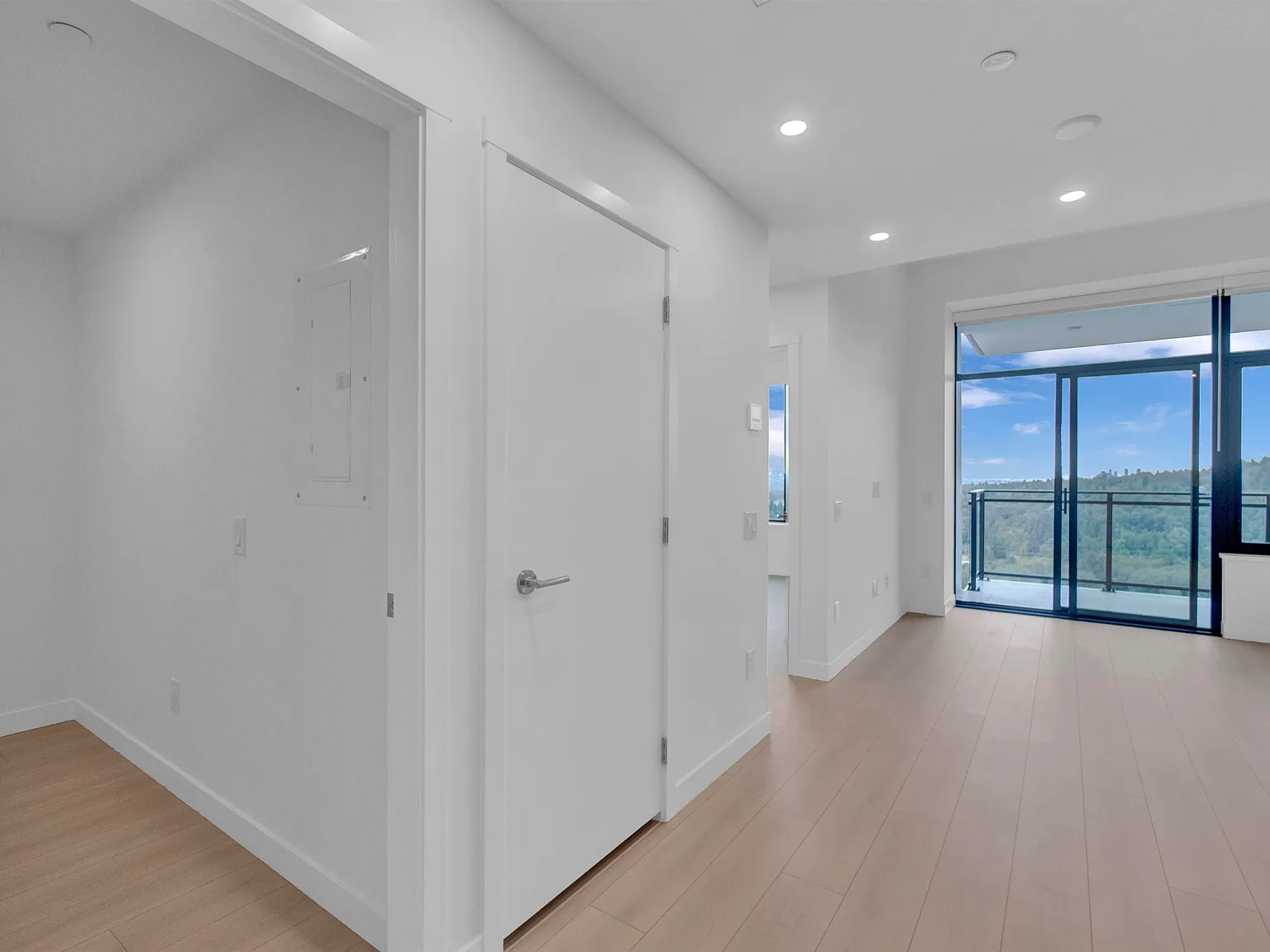 1 bed, 534 sqft, $2,350 — Photo 2