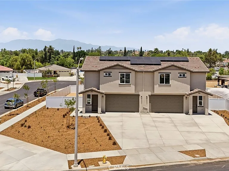 5855 Persepolis Ct — Photo 37