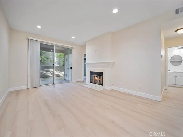 23963 Arroyo Park Dr Unit 98, Santa Clarita, CA 91355