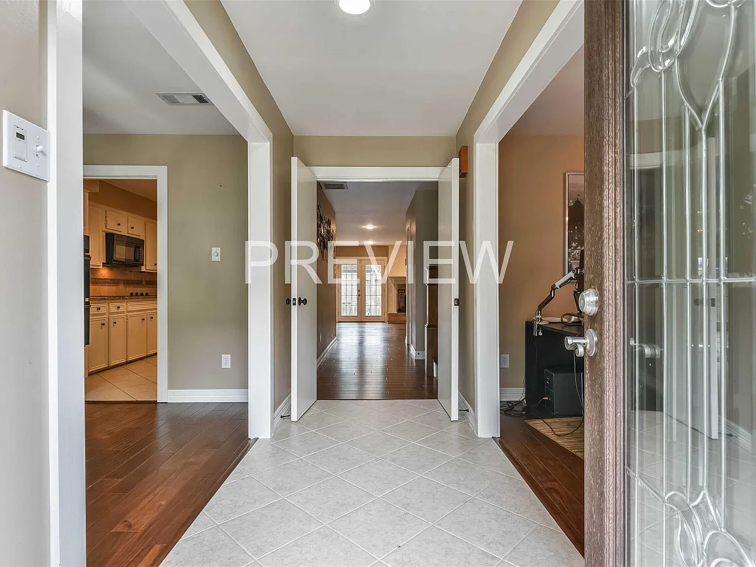4 bed, 2.5 bath, 2376 sqft, $2,500 — Photo 1