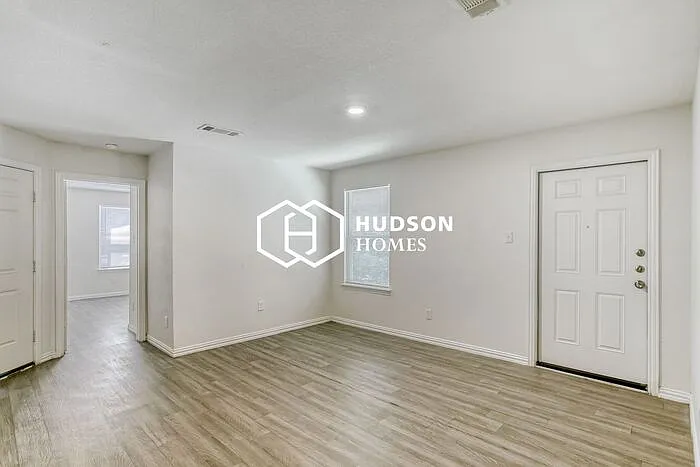 4419 Trigg St #A — Photo 3