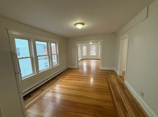 136 Anthony Ave FLOOR 2, Pawtucket, RI 02860