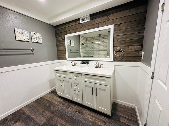 4th image of 11071 Bixler Cir