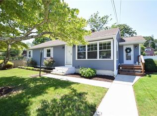 17 Phillip St, Coventry, RI 02816