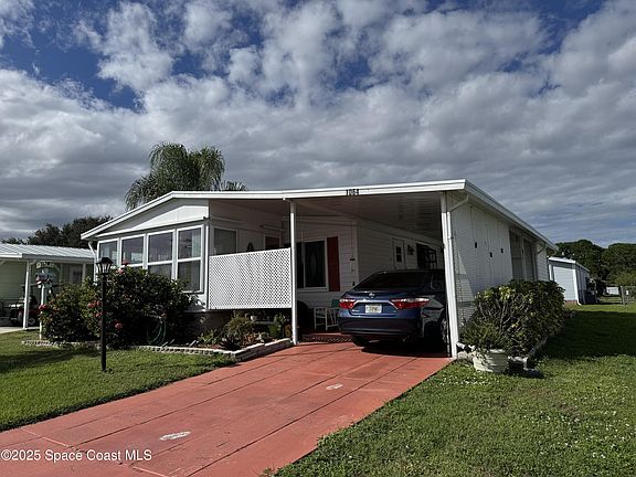 4th image of 1064 Royal Palm Dr