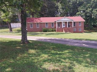 6005 Hendrix Rd, Cumming, GA 30040