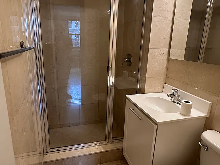 435 E 79th St #3F — Photo 8