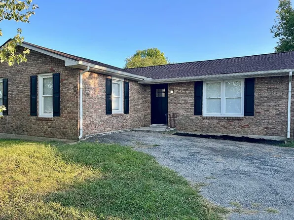 226 E Showalter Dr, Georgetown, KY 40324