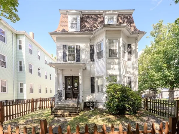 27 Wyman St, Worcester, MA 01610