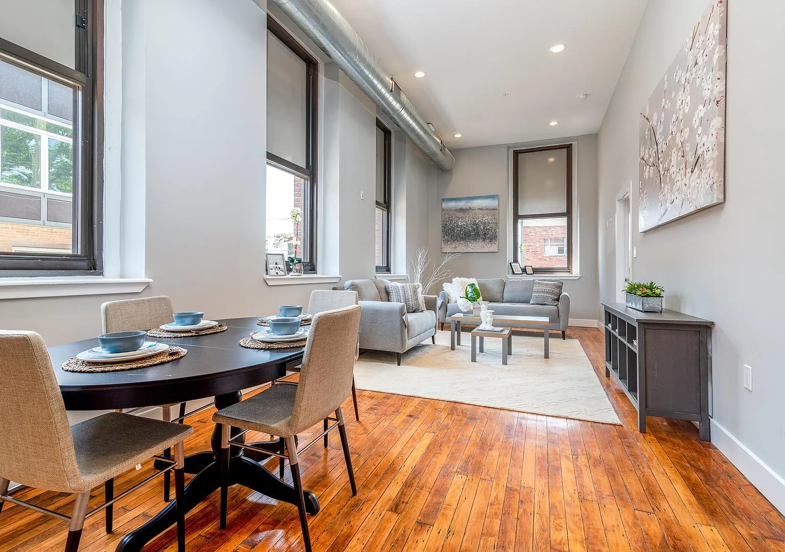 2 bed, 900 sqft, $1,825 — Photo 3