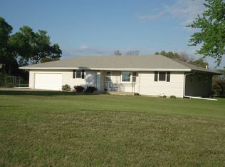 1874 290th Rd, Beloit, KS 67420