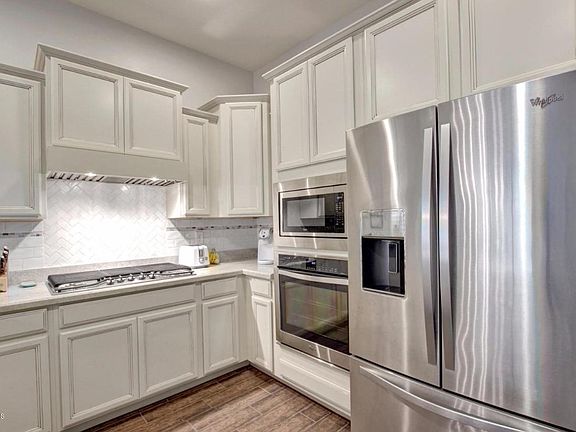 4th image of 20574 W Nelson Pl