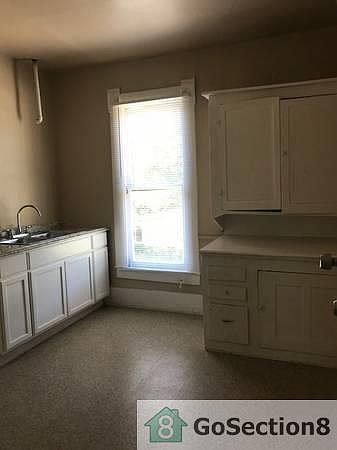 1st image of 202 Chicago Blvd APT 3