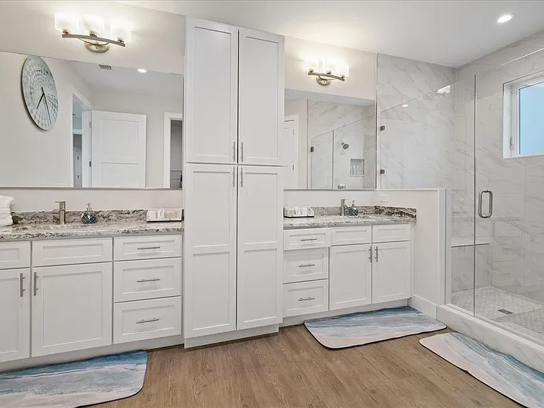 623 Petit Way — Photo 42