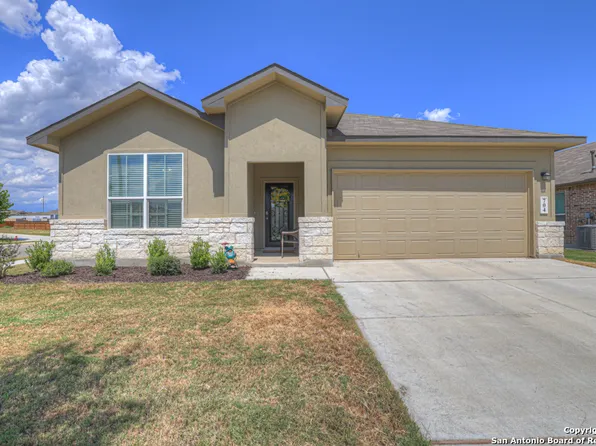 704 Rushing Banks, Cibolo, TX 78108