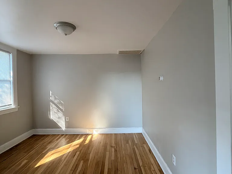 8 Arch St #3-0 — Photo 7