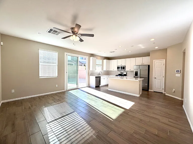5039 Tranquil View St — Photo 6