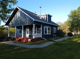 13500 Woodland Dr, Wamego, KS 66547