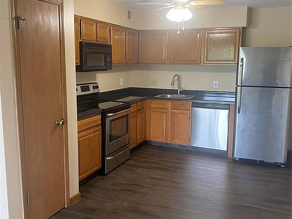 4th image of 1239 Creve Coeur Xing Unit F