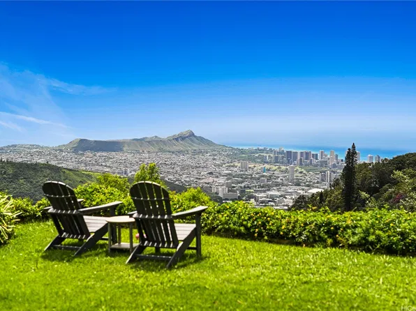 3955 Round Top Dr, Honolulu, HI 96822