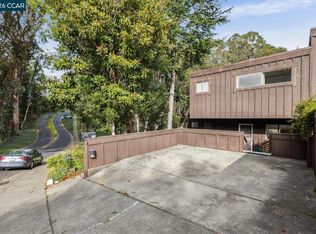 119 Lincoln Dr, Sausalito, CA 94965